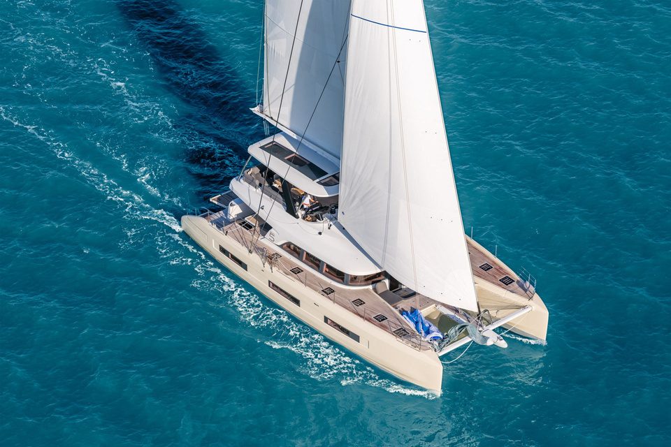 Lagoon 65